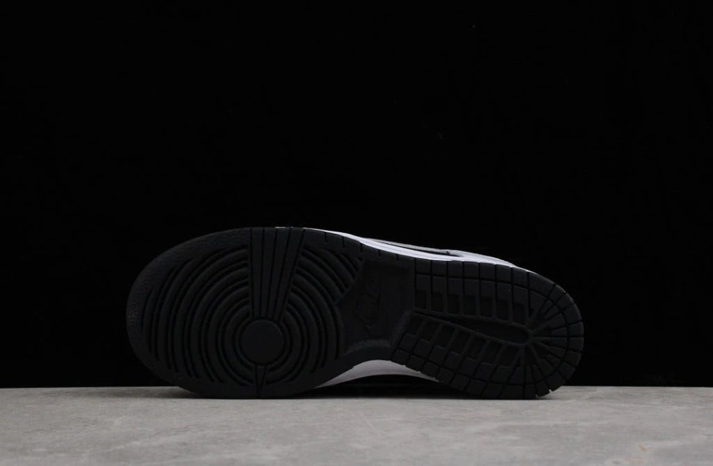 NK Dunk Low-Top White Black by Air Jordan