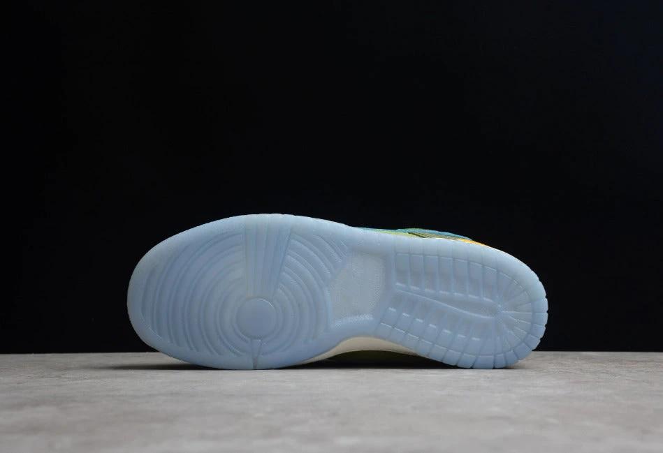 NK Dunk Low Siempre Familia by Air Jordan