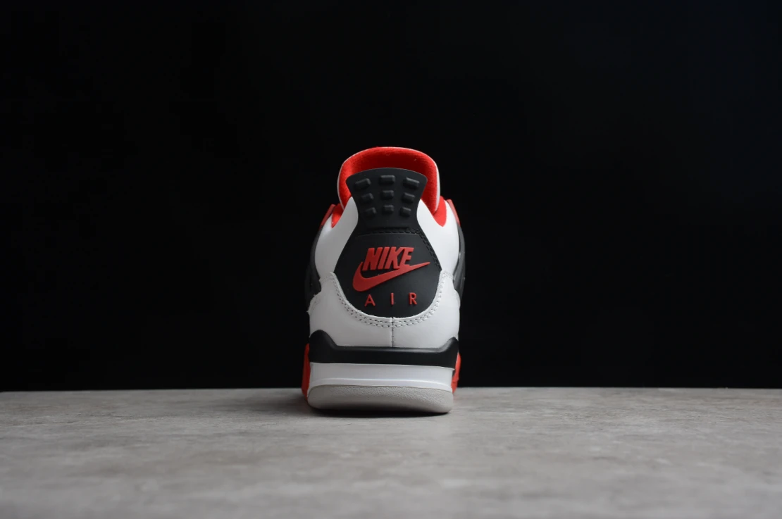 Air Jordan 4 Retro Fire Red (2020) by Air Jordan