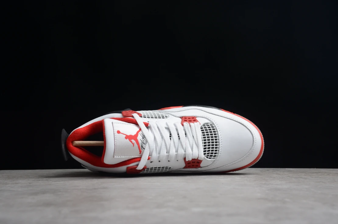 Air Jordan 4 Retro Fire Red (2020) by Air Jordan
