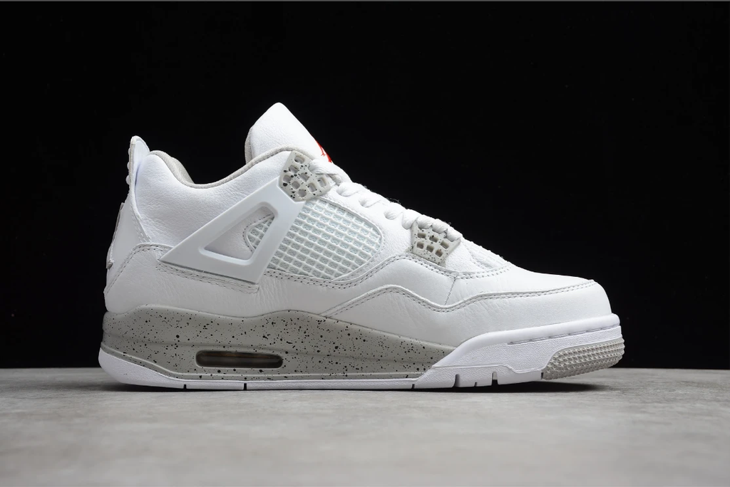 Air Jordan 4 “White Oreo” by Air Jordan