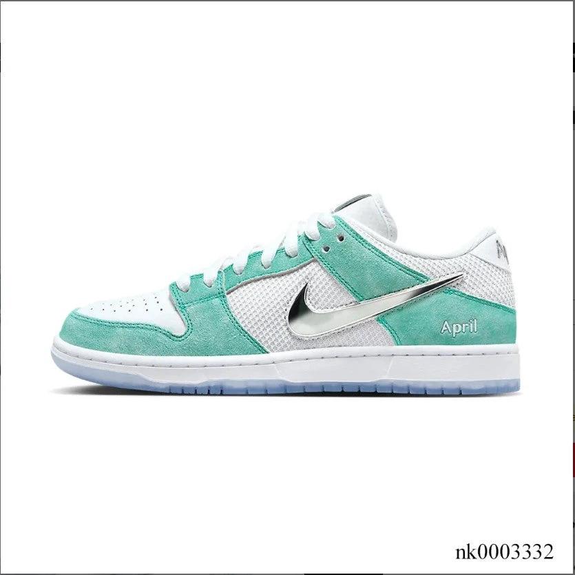Nike SB Dunk Low April Skateboards Shoes Sneakers by Air Jordan