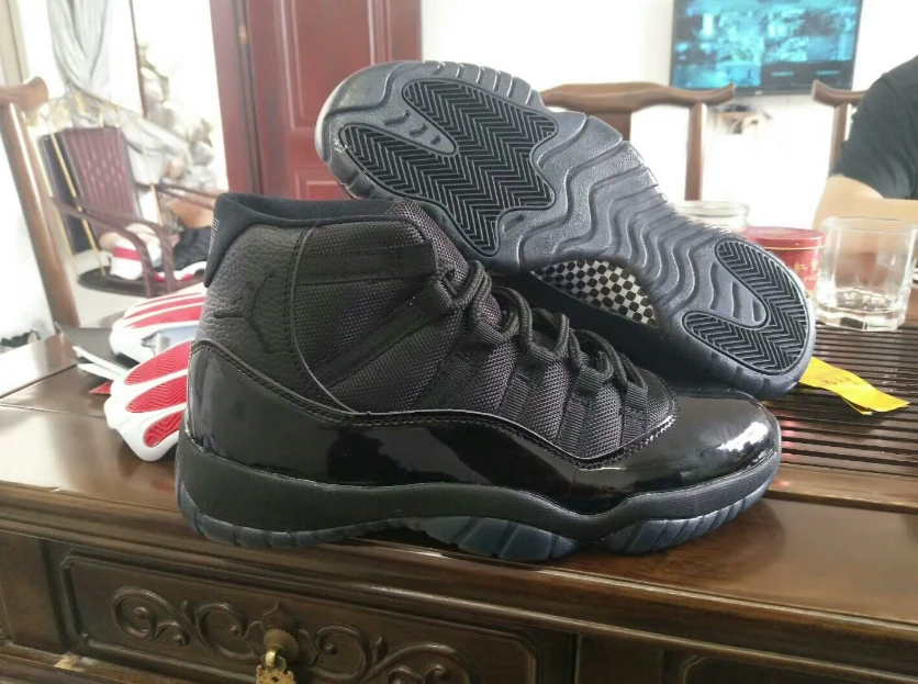 Air Jordan 11 Full Black by Air Jordan