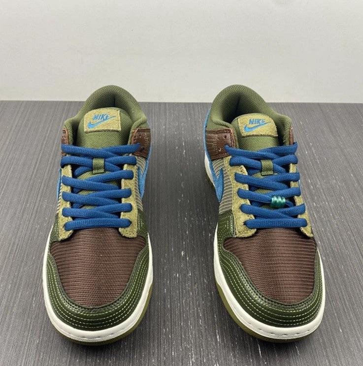 Dunk Low Jade Shoes Sneakers by Air Jordan