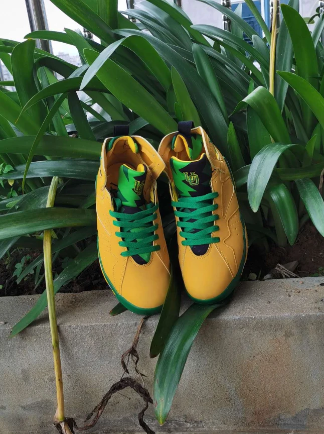 Air Jordan 7 Retro 'Oregon Ducks' Yellow Green by Air Jordan