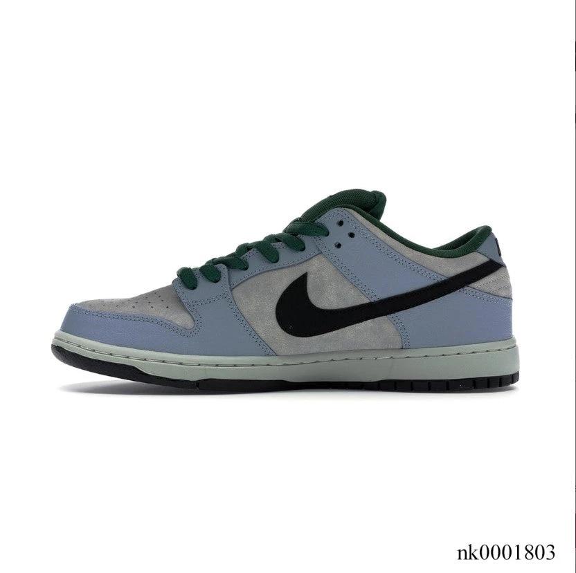 SB Dunk Low Maple Leaf Central Park Shoes Sneakers by Air Jordan