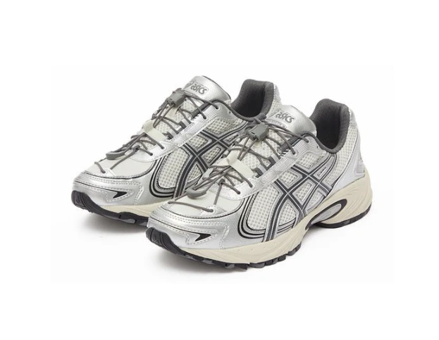 Asics Gel Kahana TR V4 Silver White 1203A497-200 by Air Jordan