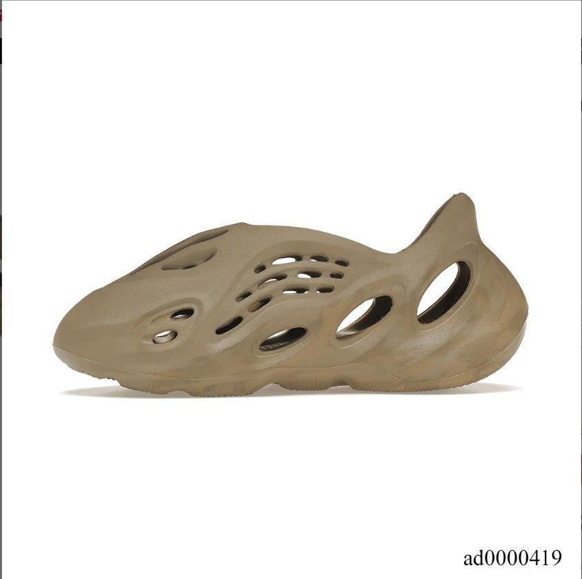 Yeezy Foam RNNR Stone Sage by Air Jordan
