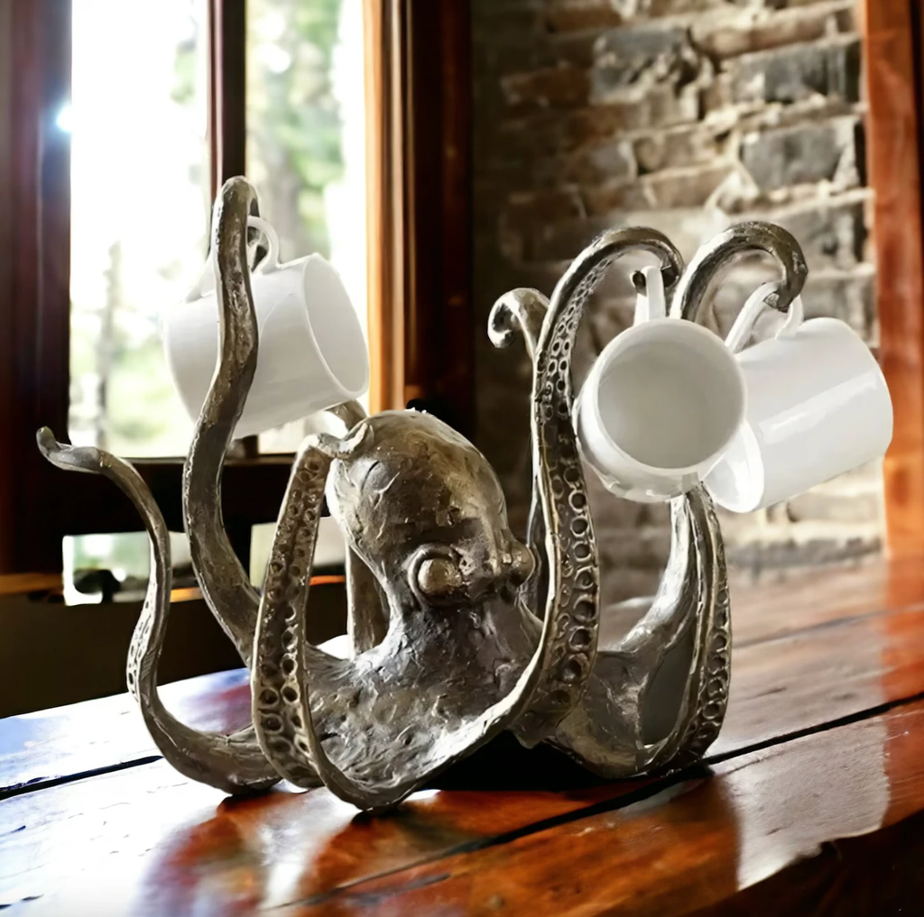 Kraken - Octopus Design Rustic Cruch Holder Bowlift by Bowlift