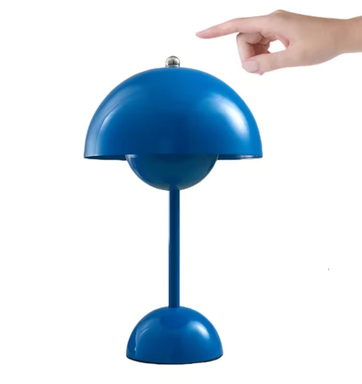 Luminous Waves LED Table Lamp Bowlift by Bowlift