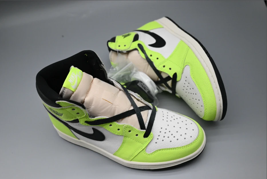 Air Jordan 1 High OG Visionaire by Air Jordan