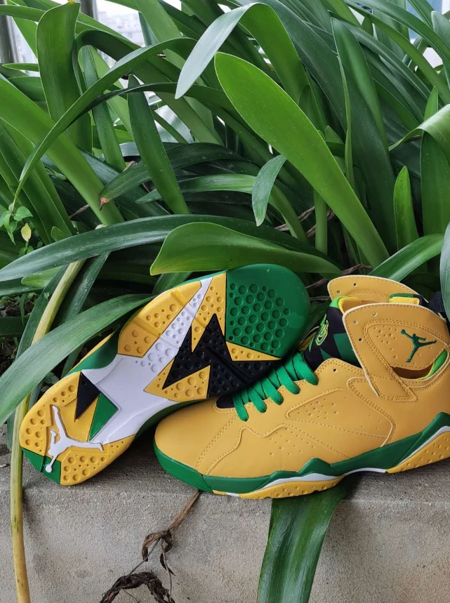 Air Jordan 7 Retro 'Oregon Ducks' Yellow Green by Air Jordan