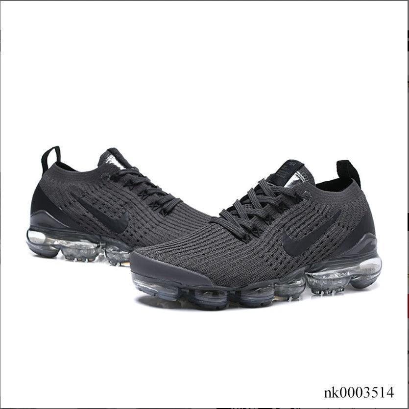 Air VaporMax Flyknit Shoes Sneakers (W) by Air Jordan