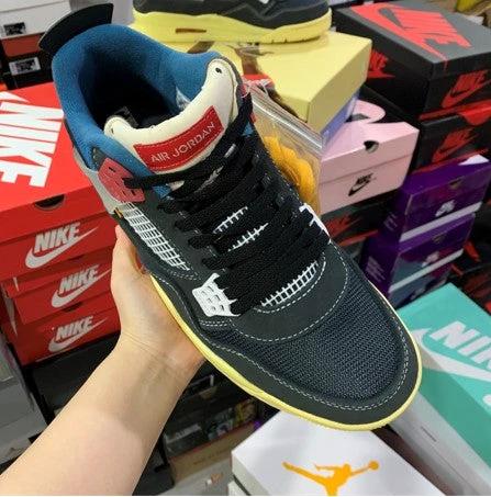 Air Jordan 4 Cavaliers by Air Jordan