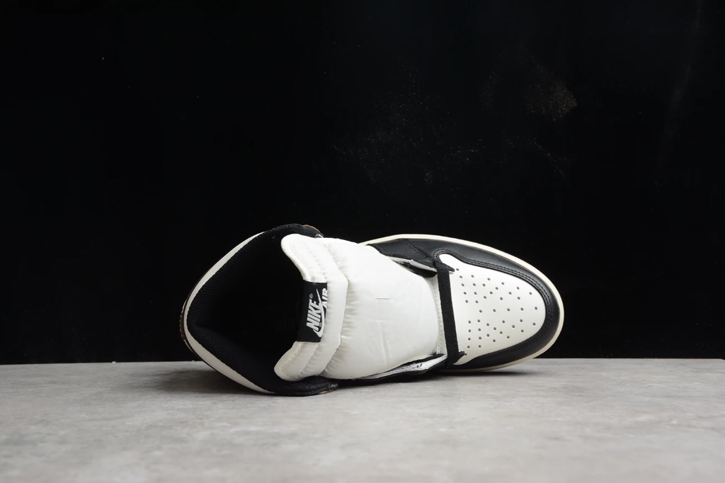 Air Jordan 1 Retro High OG “Dark Mocha” by Air Jordan