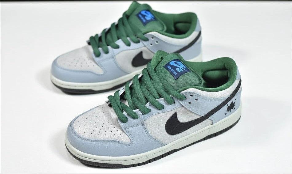 SB Dunk Low Maple Leaf Central Park Shoes Sneakers by Air Jordan