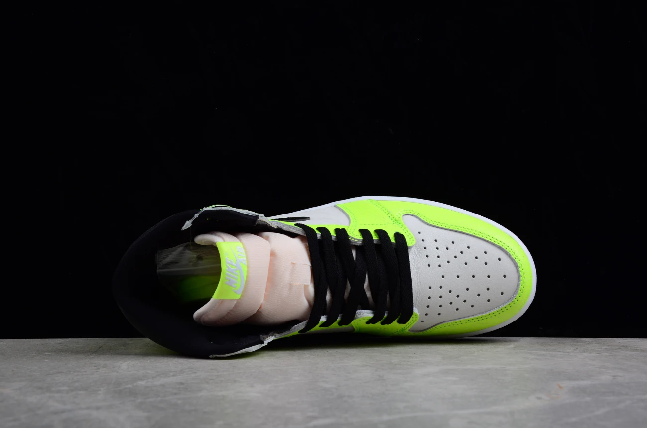 Air Jordan 1 Retro High OG Visionaire by Air Jordan