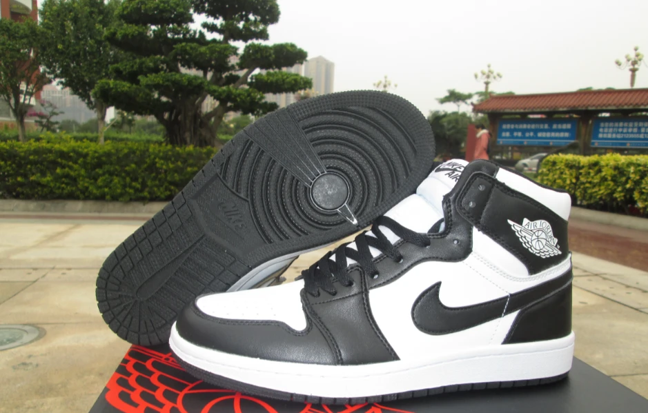 Air Jordan 1 Retro High OG Black White by Air Jordan