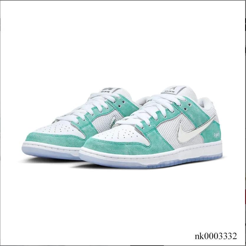 Nike SB Dunk Low April Skateboards Shoes Sneakers by Air Jordan