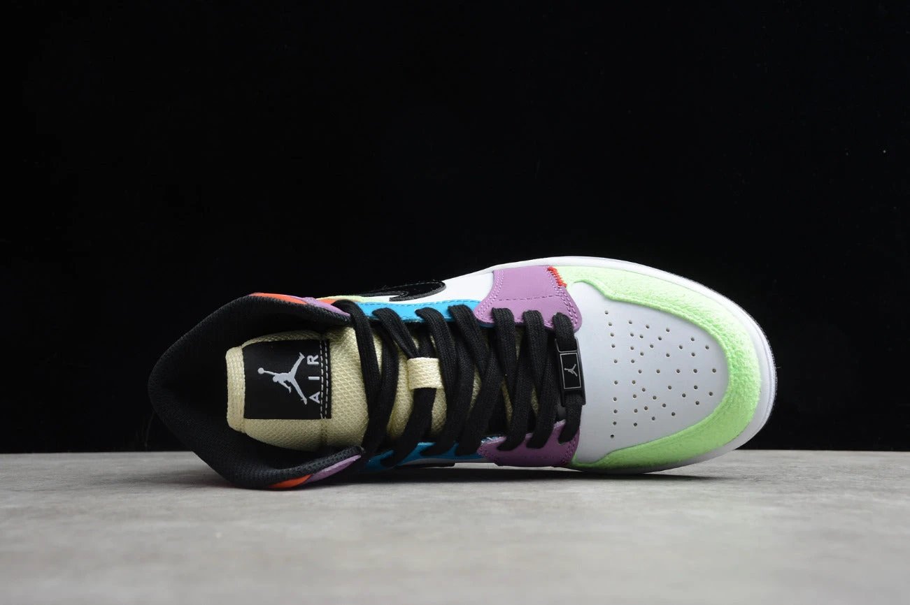 Air Jordan 1 Mid SE 'Lightbulb' by Air Jordan