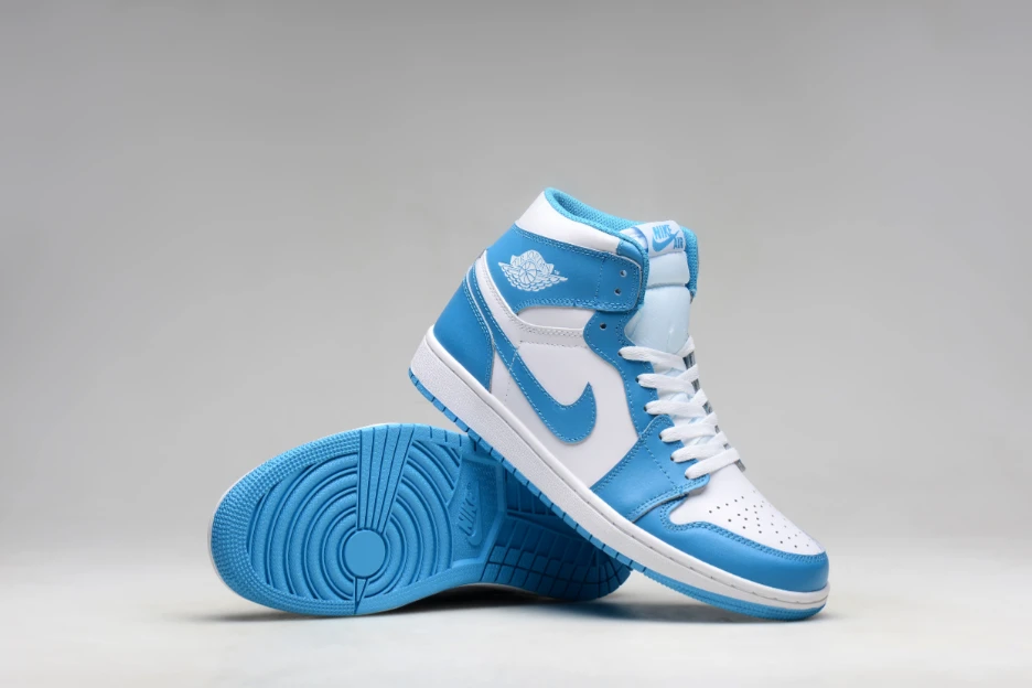 Air Jordan 1 Retro High OG UNC White Powder Blue by Air Jordan