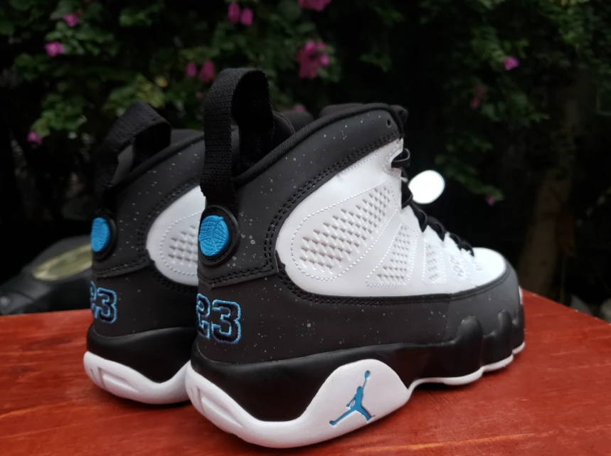 Air Jordan 9 White And Black Jade by Air Jordan