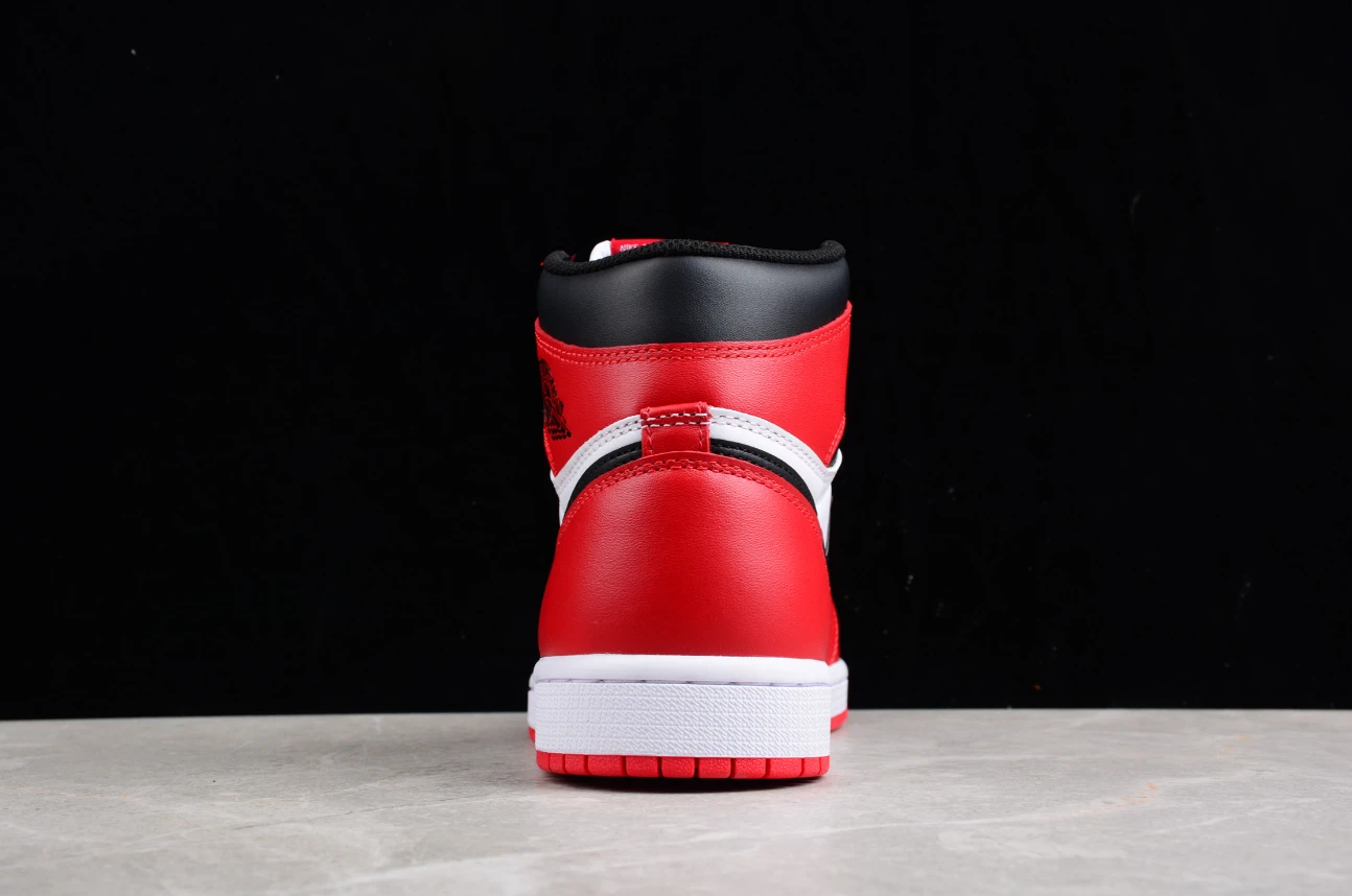 Air Jordan 1 Retro High OG 'Chicago' by Air Jordan