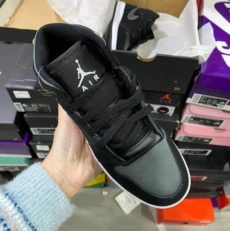 Air Jordan 1 Mid SE GS Black And Green by Air Jordan
