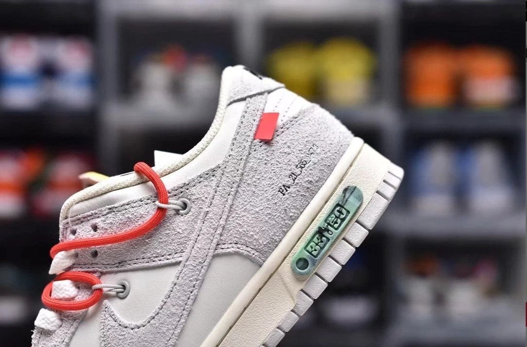 Dunk Low Off-White Lot 33 Shoes Sneakers by Air Jordan
