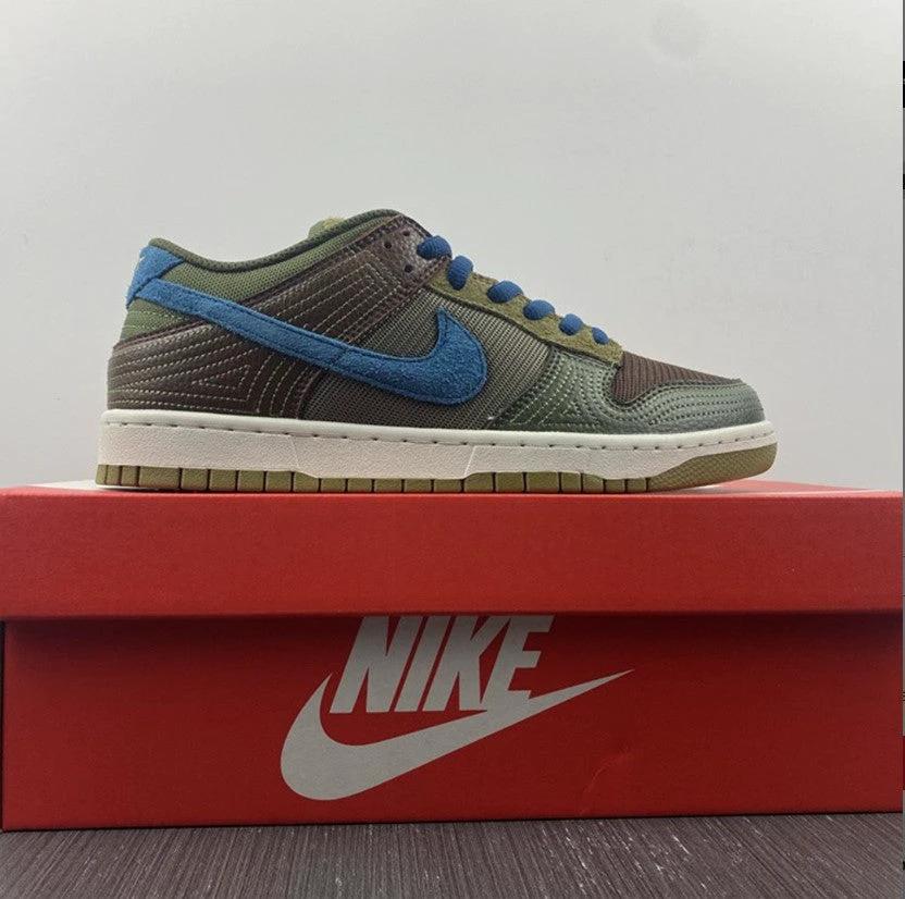 Dunk Low Jade Shoes Sneakers by Air Jordan