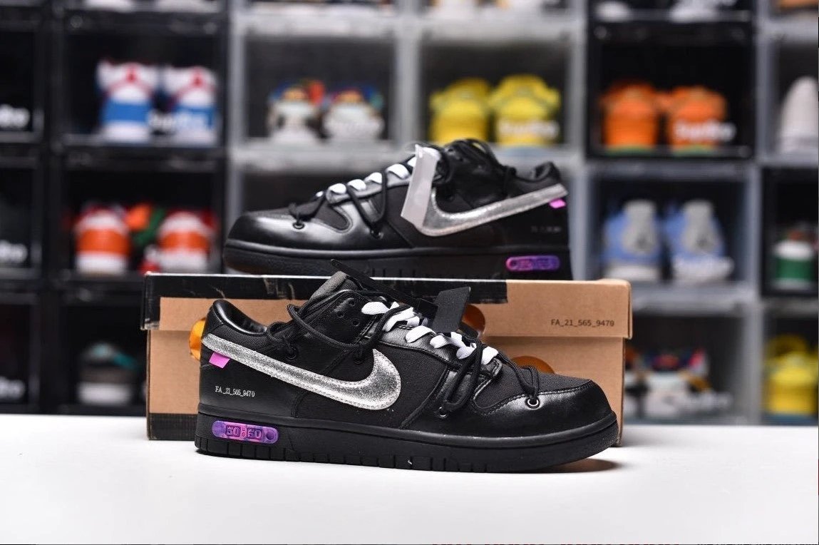Dunk Low Off-White Lot 50 Shoes Sneakers by Air Jordan