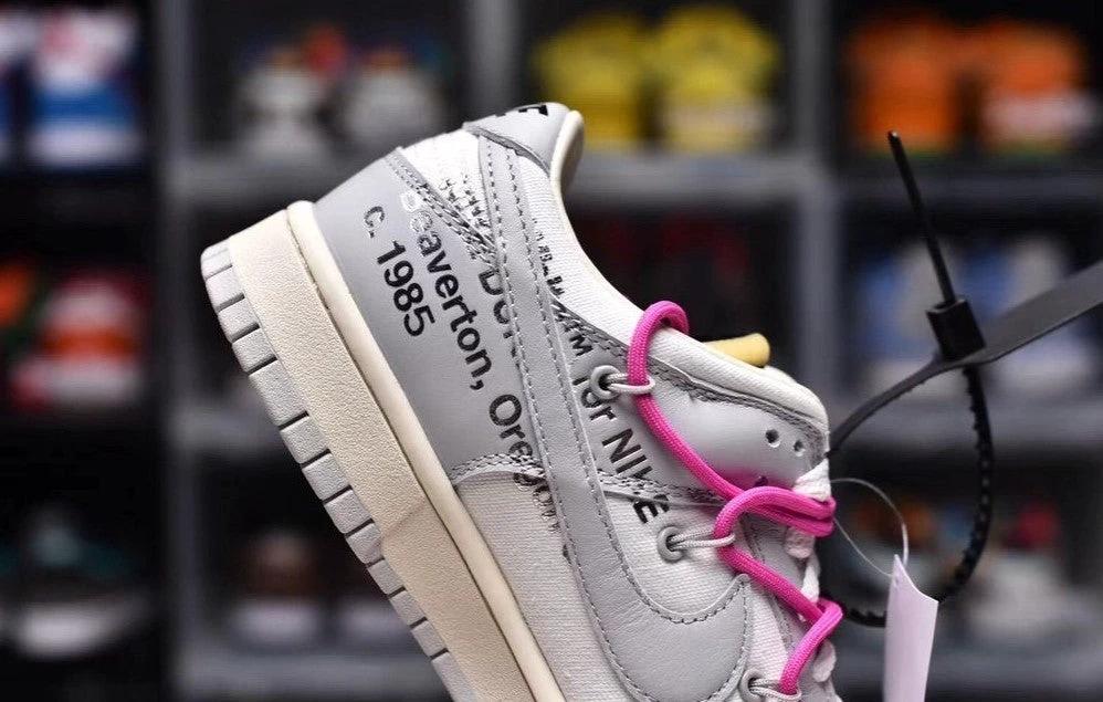 Dunk Low Off-White Lot 30 Shoes Sneakers by Air Jordan