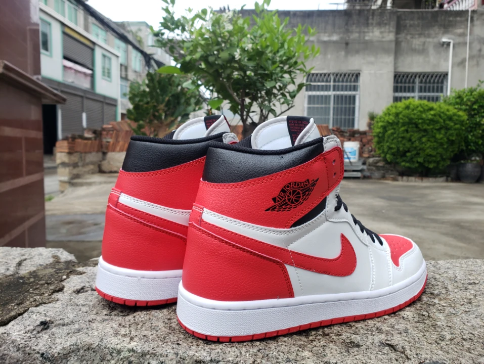 Air Jordan 1 High OG Heritage by Air Jordan