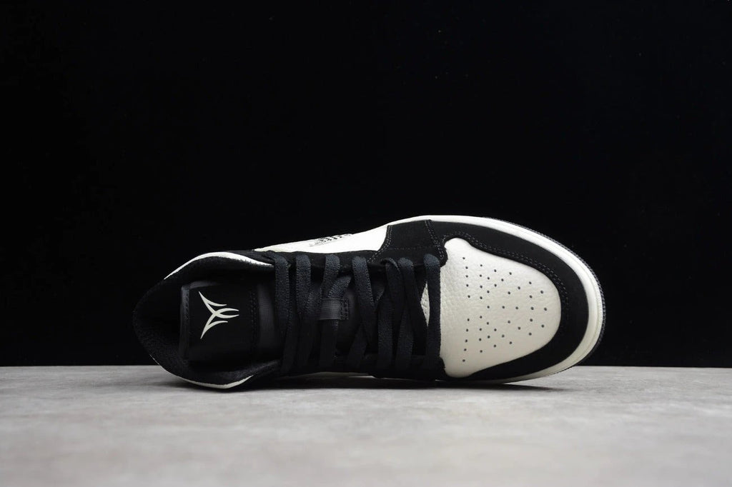 Air Jordan 1 Mid SE Black And White by Air Jordan