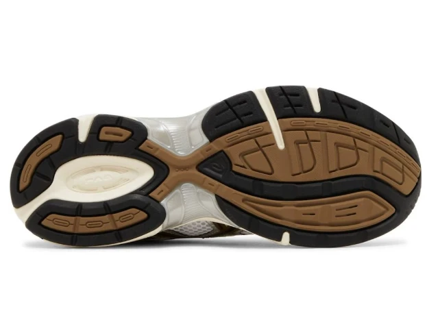 Asics Gel 1130 Clay Canyon 1201A256-113 by Air Jordan