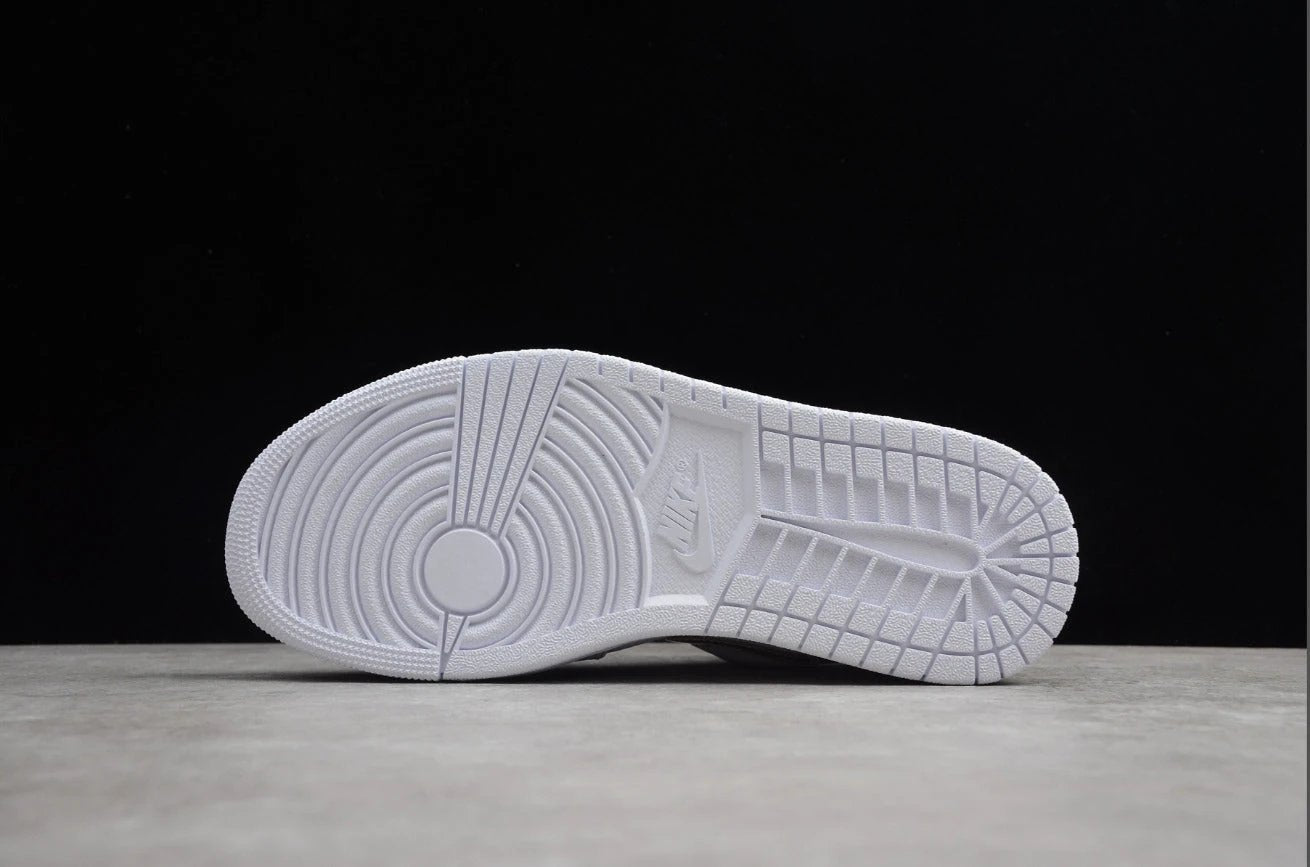 Air Jordan 1 Low Top Platinum by Air Jordan