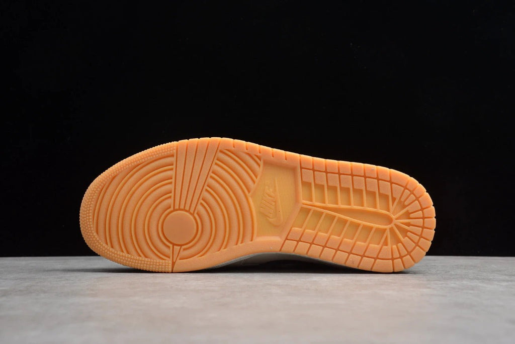 Air Jordan 1 Mid 'Jeter' by Air Jordan