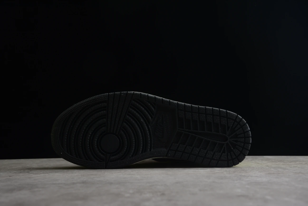 Air Jordan 1 Retro High OG “Obsidian” by Air Jordan