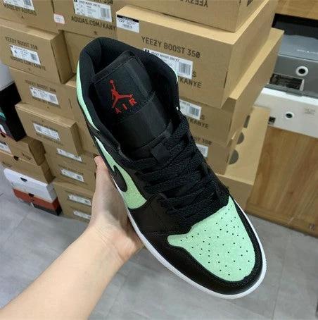 Air Jordan 1 Mid SE Black And Green by Air Jordan