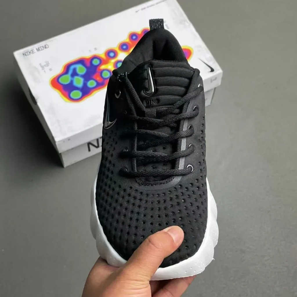 Mind 002 Black White Shoes Sneakers by Air Jordan