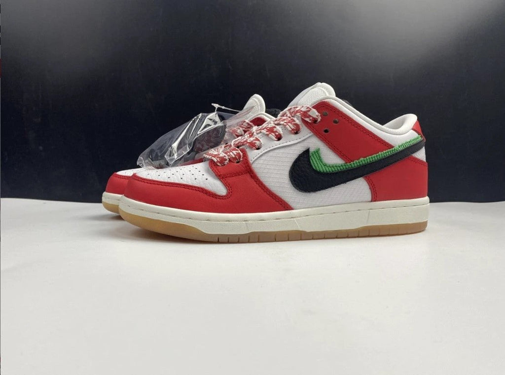 SB Dunk Frame Skate Low Shoes Sneakers by Air Jordan