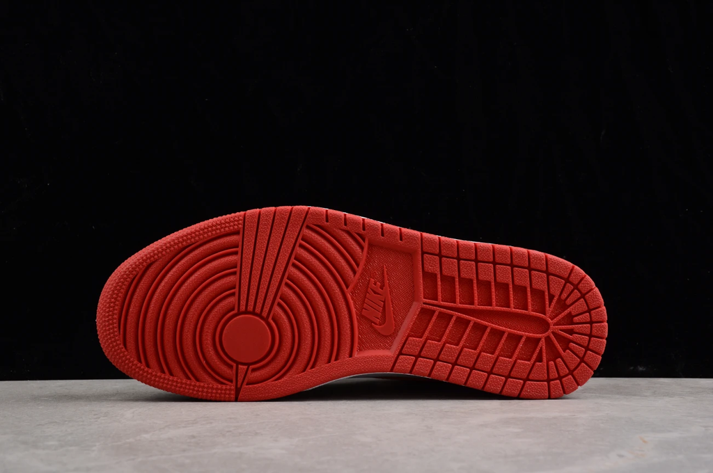 Air Jordan 1 Retro High OG 'Heritage' by Air Jordan