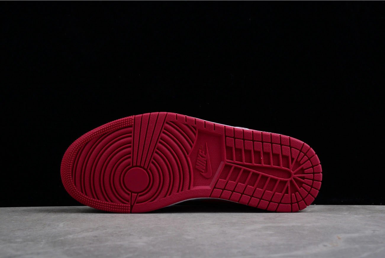 Air Jordan 1 Low OG Chicago by Air Jordan