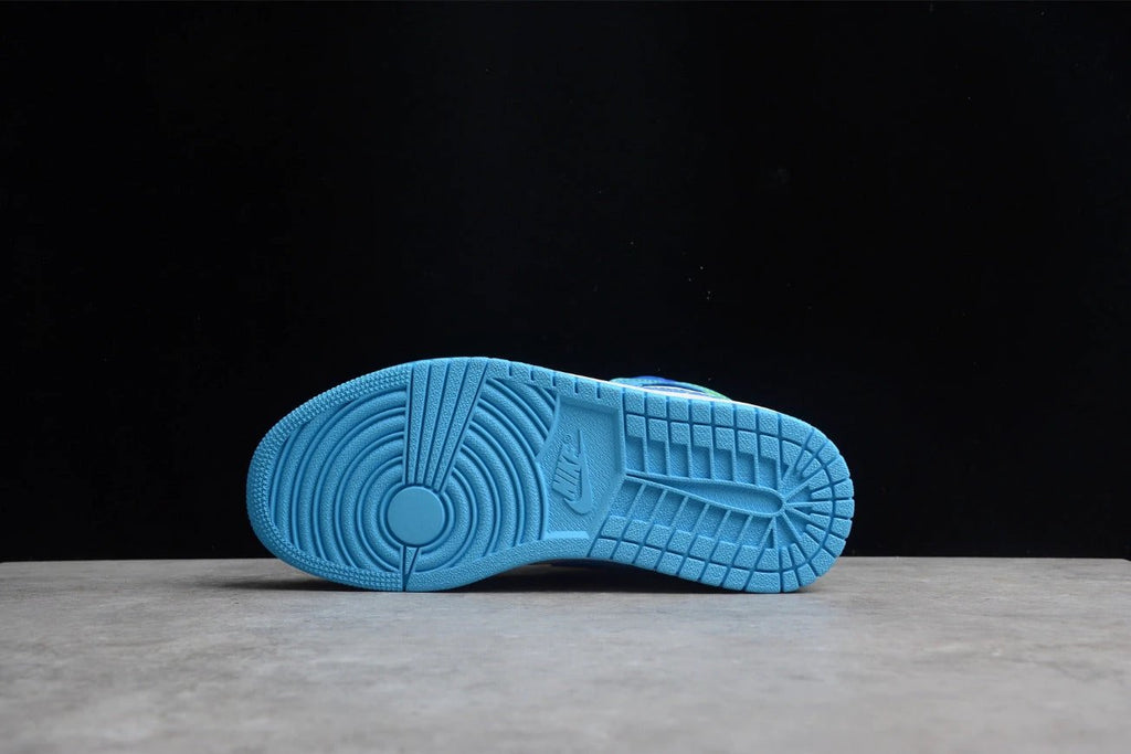 Air Jordan 1 Mid SE GS 'Sprite' by Air Jordan