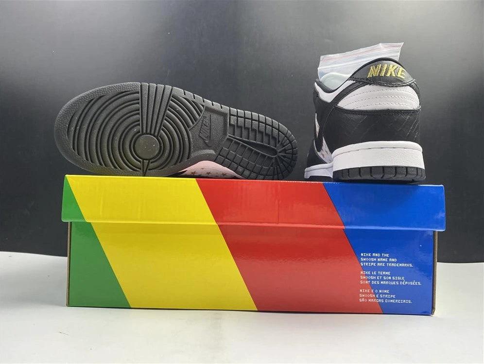 SB Dunk Low Stars Black x Supreme Shoes by Air Jordan