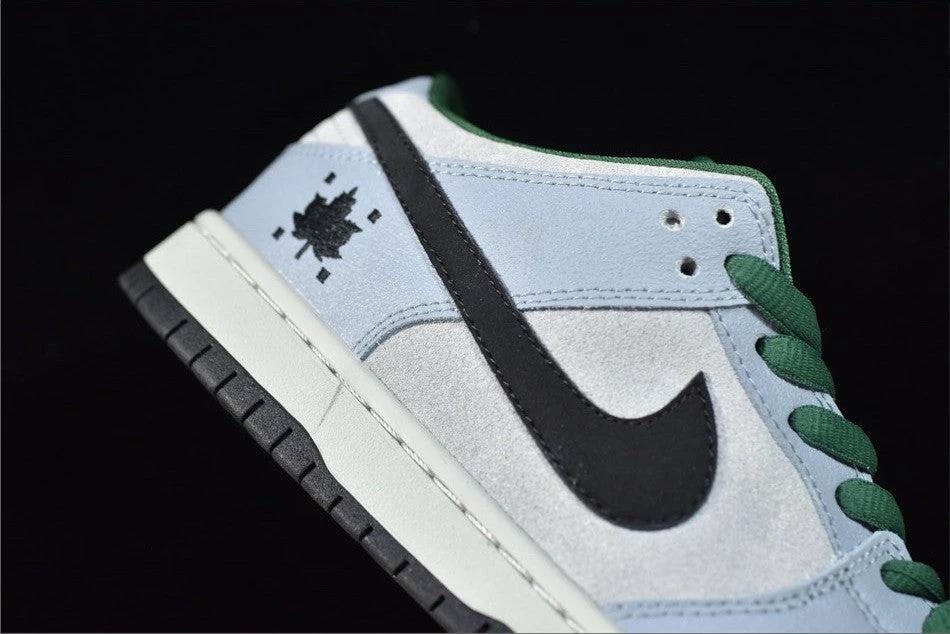 SB Dunk Low Maple Leaf Central Park Shoes Sneakers by Air Jordan