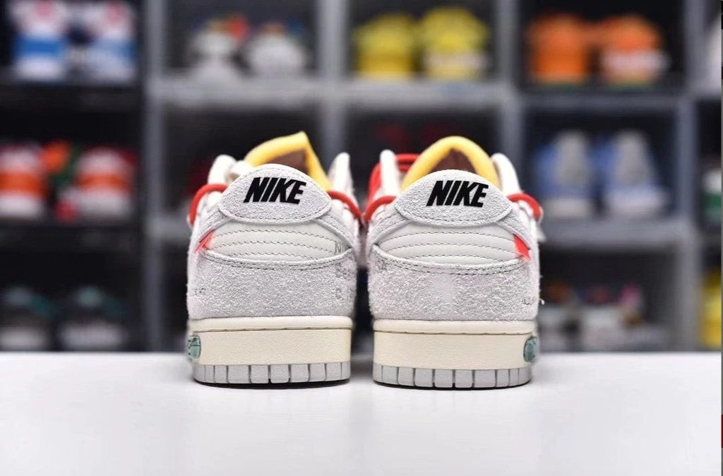 Dunk Low Off-White Lot 33 Shoes Sneakers by Air Jordan