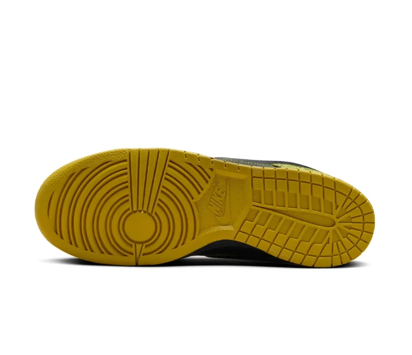 Dunk Low HalloweenSkull Toe Shoes Sneakers by Air Jordan