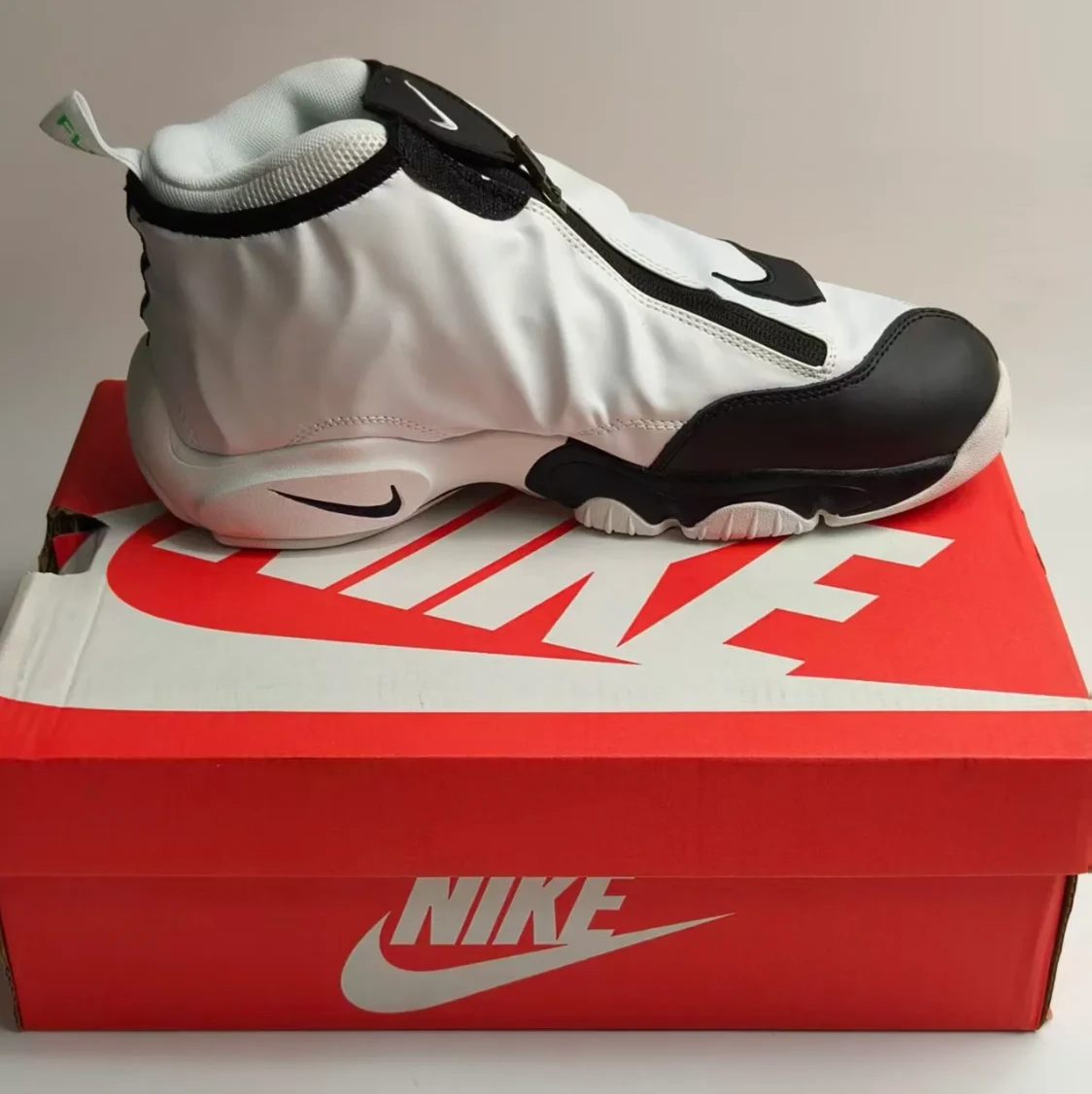 Air Zoom Flight The Glove SL ‘White Poison Green’ Shoes Sneakers by Air Jordan