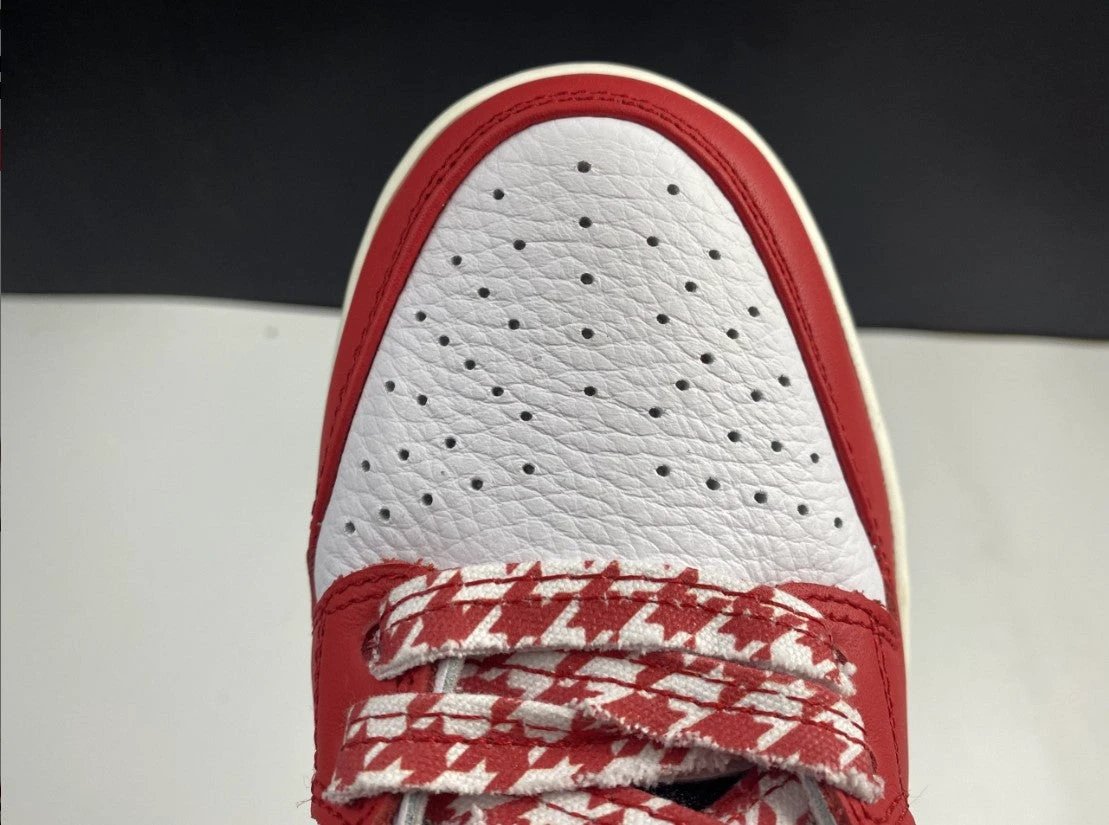 SB Dunk Frame Skate Low Shoes Sneakers by Air Jordan